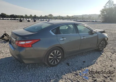 2016 Nissan Altima 2.5 z USA, uszkodzony, nr VIN 1N4AL3APXGC289587